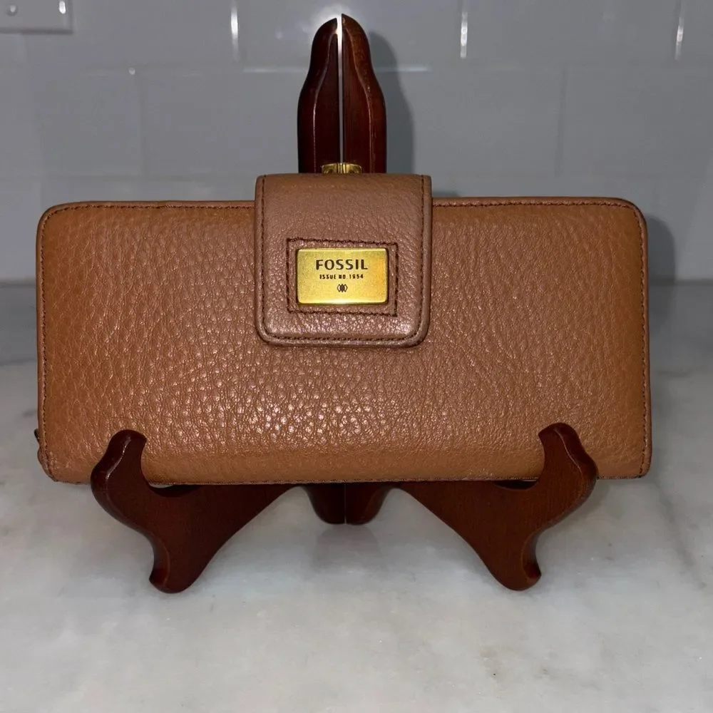 Fossil Wallet Leather Quinn Slim Wristlet Clutch Bi-Fold Pebbled Leather Wallet